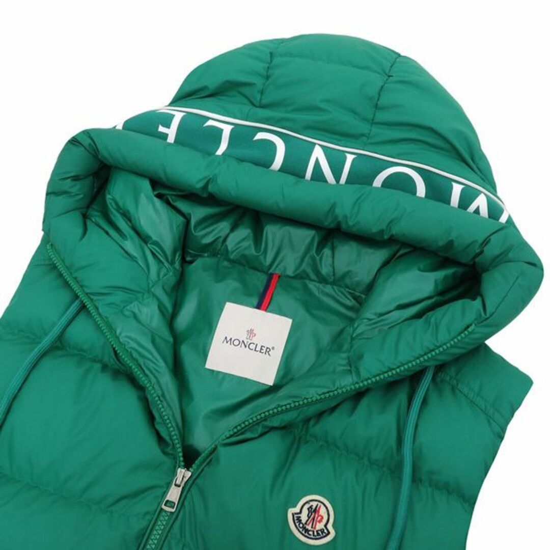 MONCLER(モンクレール)の良品 モンクレール 2022-23AW CARDAMINE ロゴワッペン フードロゴ ジップアップ ダウンベスト ジャケット 46224 メンズのジャケット/アウター(ダウンベスト)の商品写真