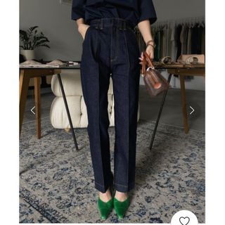 アメリヴィンテージ(Ameri VINTAGE)のアメリヴィンテージ　CENTER PRESS STRAIGHT DENIM  (デニム/ジーンズ)