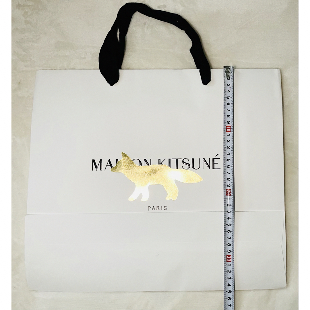 MAISON KITSUNE'(メゾンキツネ)のメゾンキツネ　ショップ袋 レディースのバッグ(ショップ袋)の商品写真