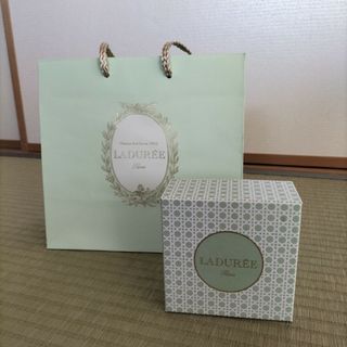 LADUREE - ラデュレのショップバッグとBOX