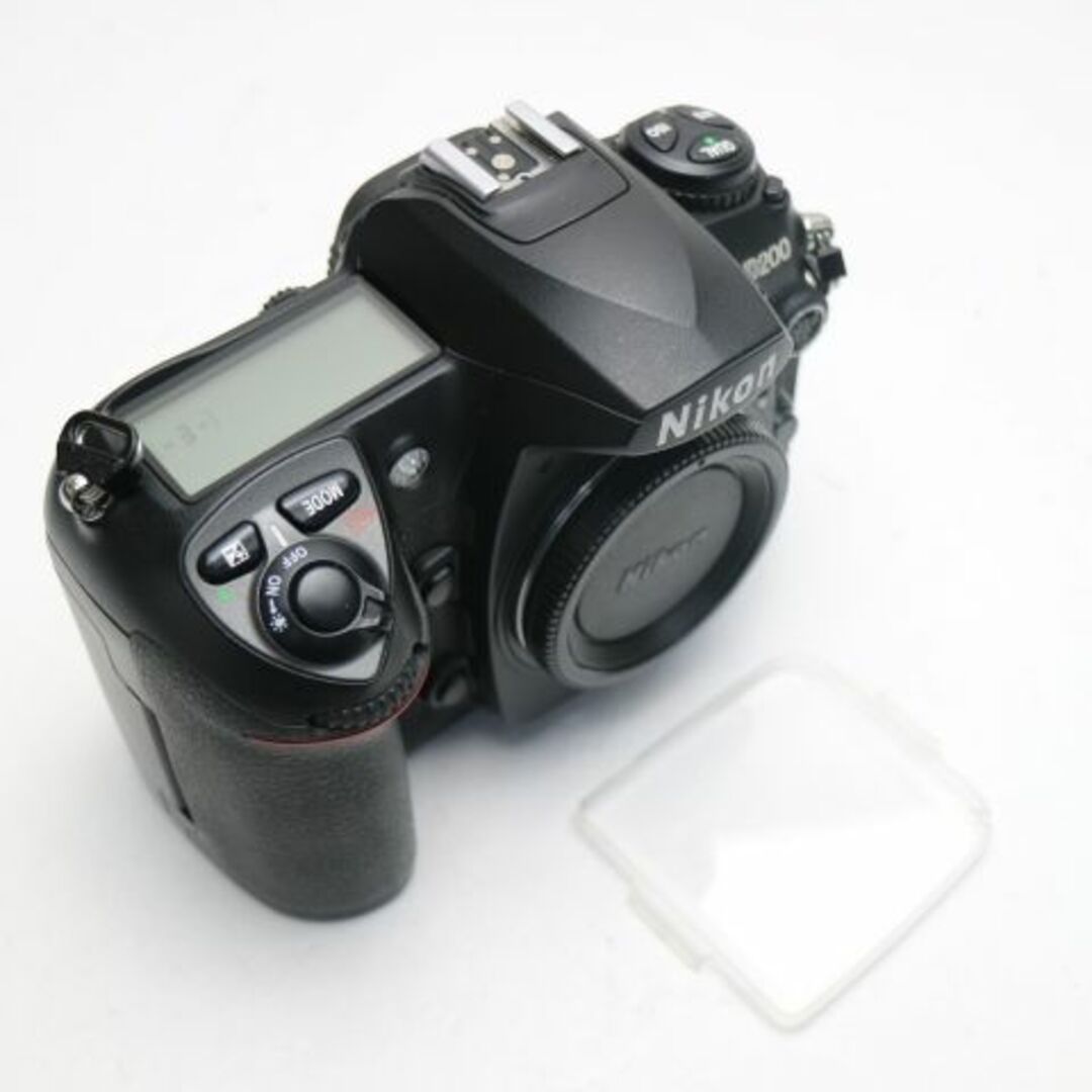 Nikon D200 ブラック ボディ製造番号は2009782