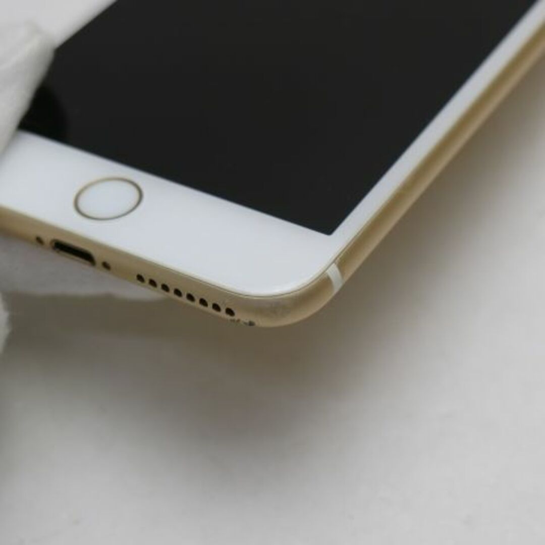 iPhone(アイフォーン)のSIMフリー iPhone6S PLUS 16GB ゴールド  M666 スマホ/家電/カメラのスマートフォン/携帯電話(スマートフォン本体)の商品写真