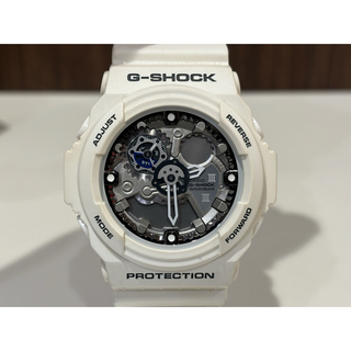 ジーショック(G-SHOCK)の♡カシオ G-SHOCK GA-300-7AJF ホワイト♡(腕時計(デジタル))
