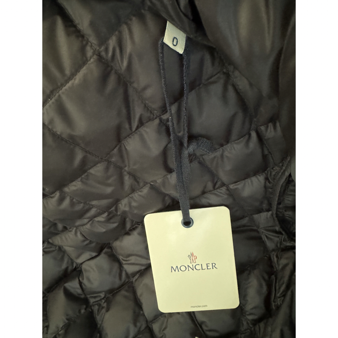 【新品】【超美品】モンクレール アルゲイバ 0サイズ レディースのジャケット/アウター(ブルゾン)の商品写真