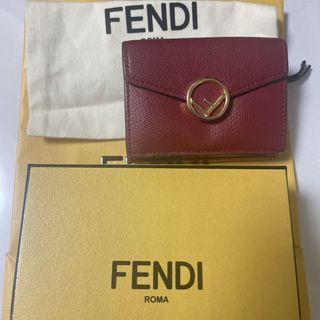 ご注意くださいフェンディ FENDI ケガワキャップ