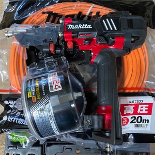 マキタ(Makita)の【エアホース付】マキタ 高圧65mm釘打機 AN636H 赤 ［AN636HM］(その他)