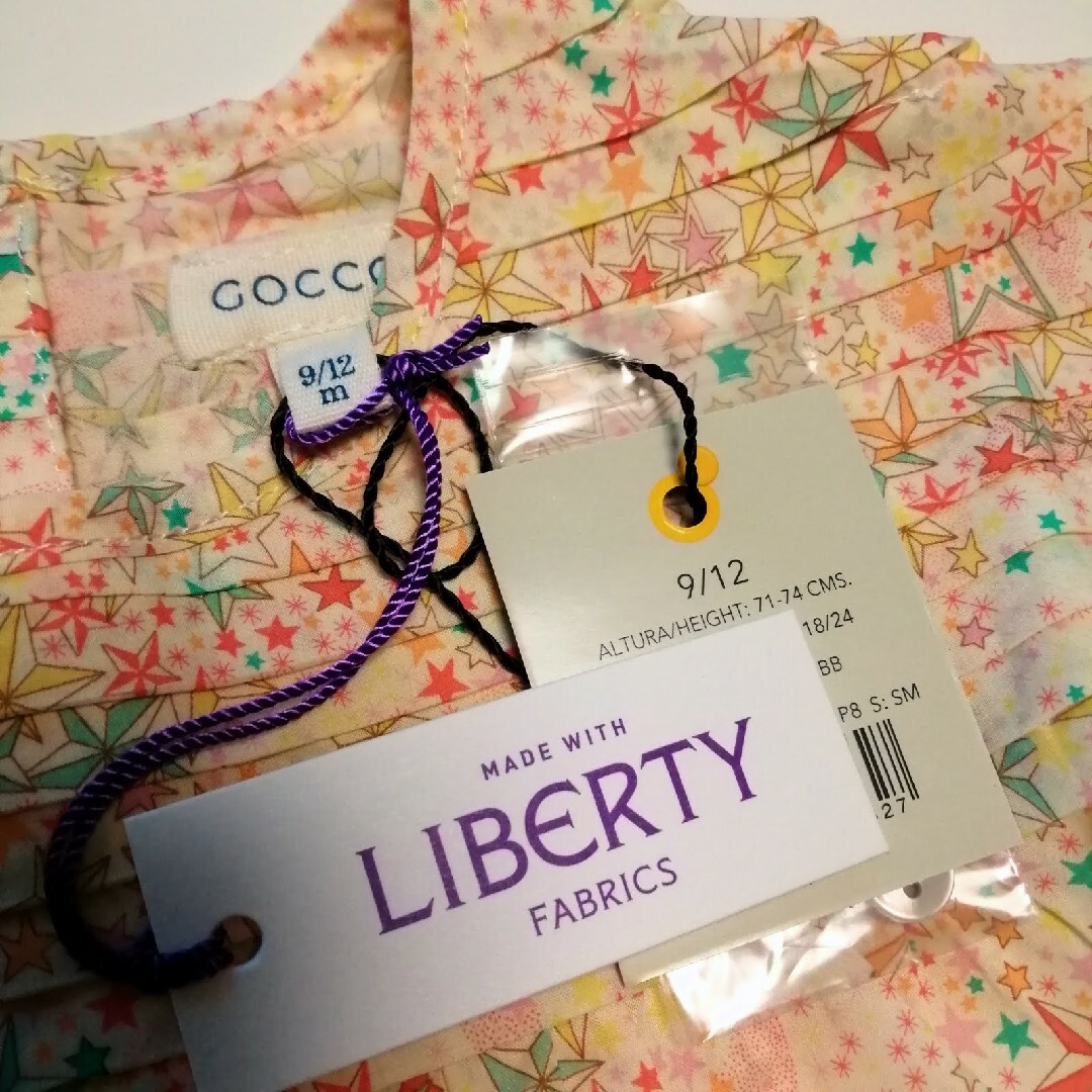 こども ビームス(コドモビームス)の新品 Gocco ゴッコ LIBERTY ピンタックブラウス 9-12M キッズ/ベビー/マタニティのベビー服(~85cm)(シャツ/カットソー)の商品写真