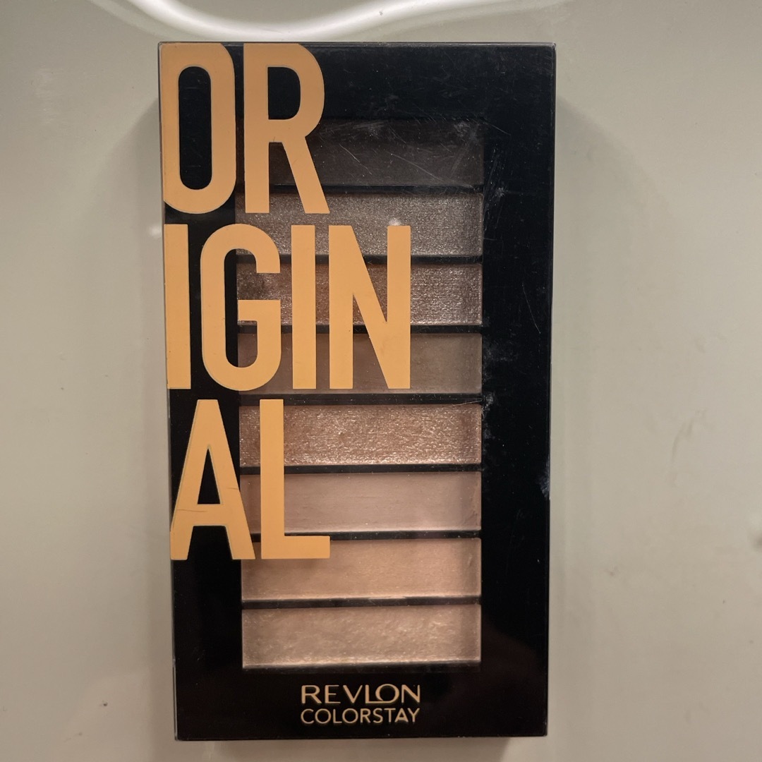 REVLON(レブロン)のレブロン　カラーステイルックスブックパレット コスメ/美容のベースメイク/化粧品(アイシャドウ)の商品写真