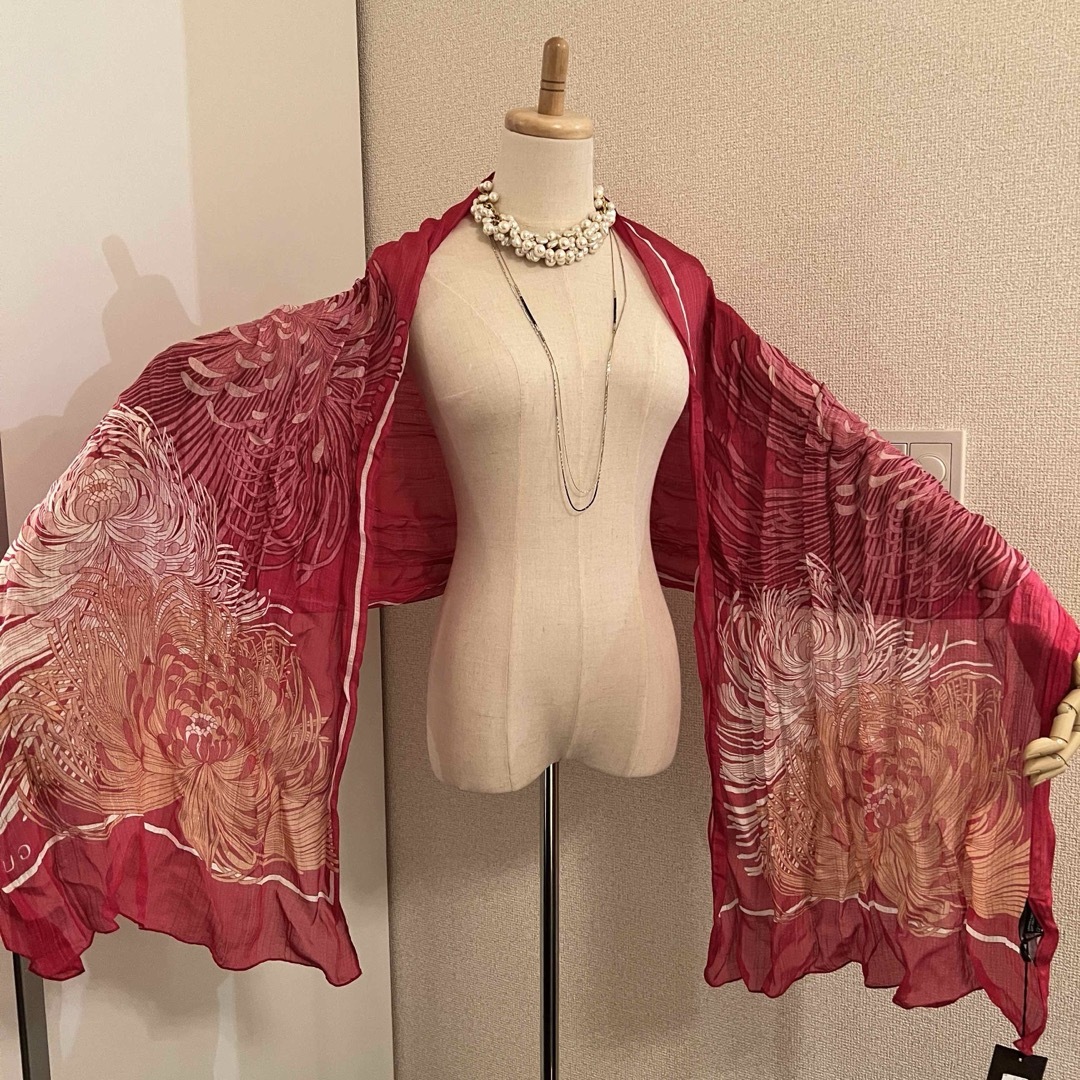 グッチ シルク ストール スカーフ GUCCI レディース 花柄 新品 グッチ シルク ストール スカーフ GUCCI レディース 花柄 新品