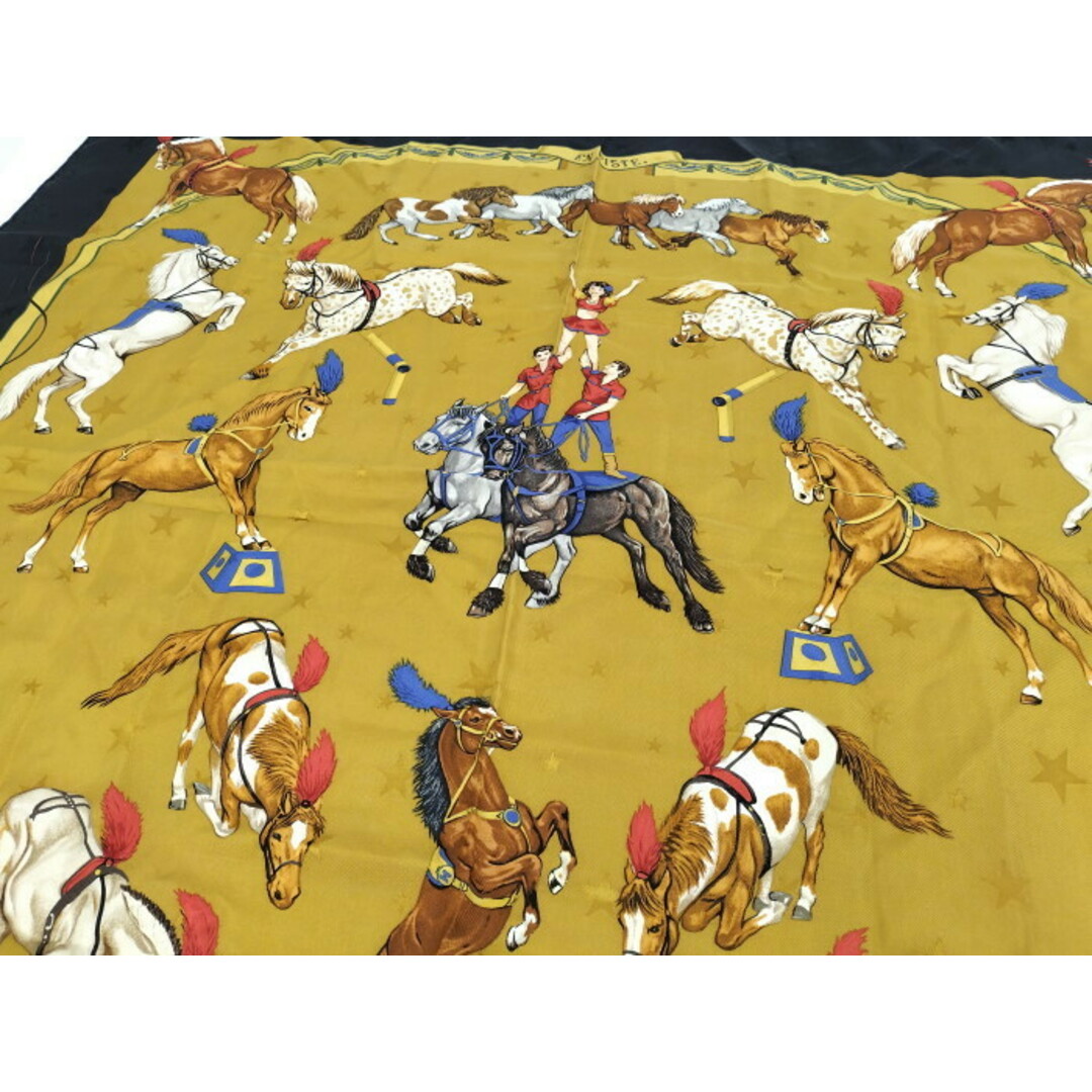 HERMES - HERMES カレ90 スカーフ EN PISTE オンステージ HERMES - HERMES カレ90 スカーフ EN PISTE オンステージ