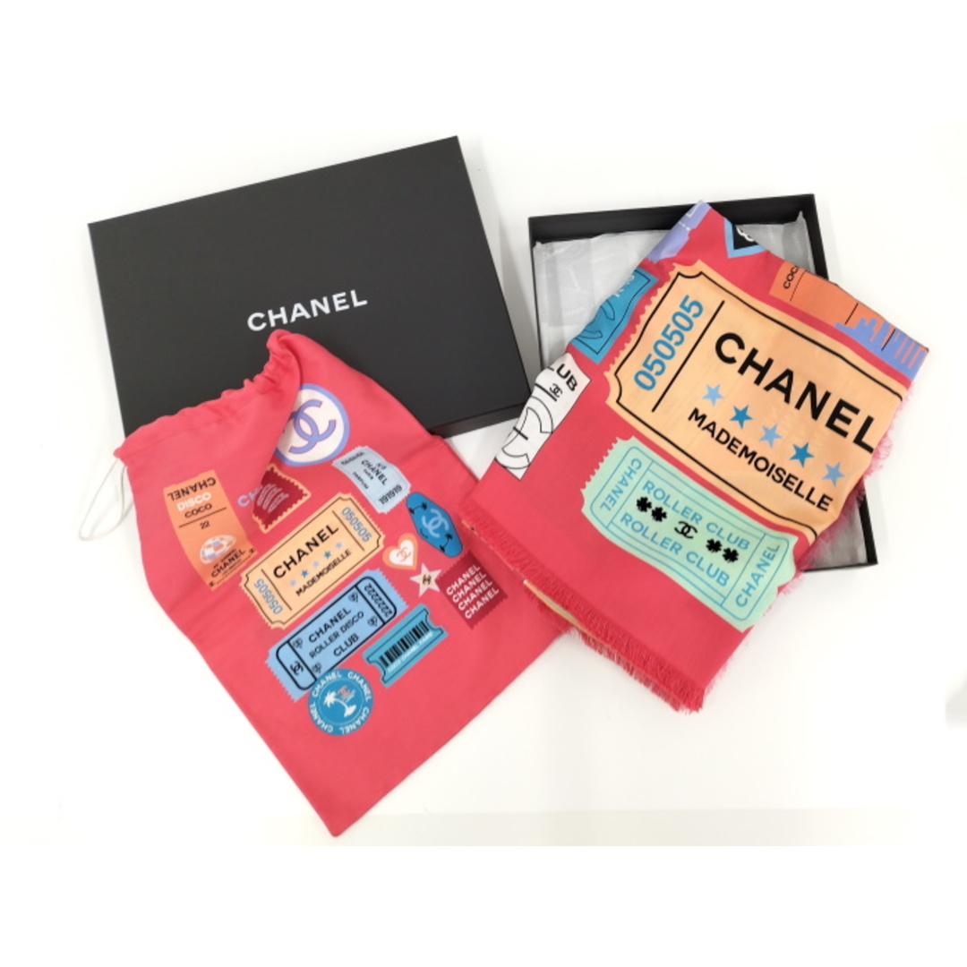 CHANEL - CHANEL ストール ココマーク チケットデザイン レッド CHANEL - CHANEL ストール ココマーク チケットデザイン レッド
