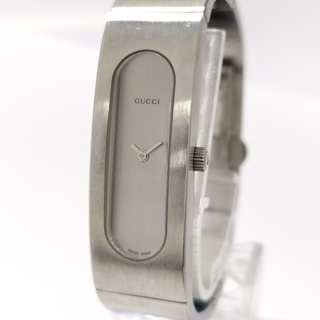 グッチ(Gucci)のGUCCI レディース 腕時計 バングル クオーツ SS シルバー文字盤(ブレスレット/バングル)