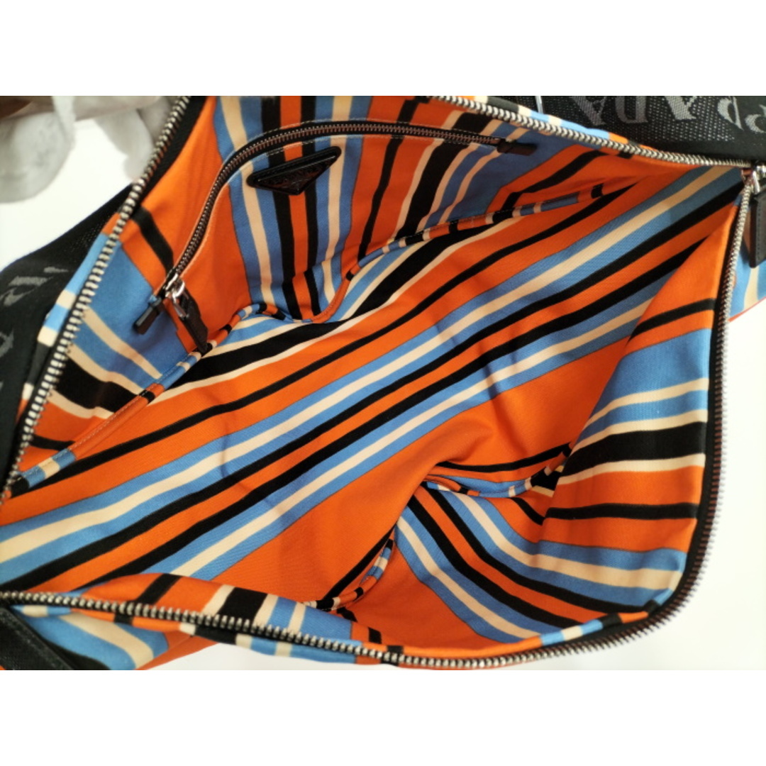 PRADA - PRADA ショルダーバッグ トライアングル キャンバス PRADA - PRADA ショルダーバッグ トライアングル キャンバス