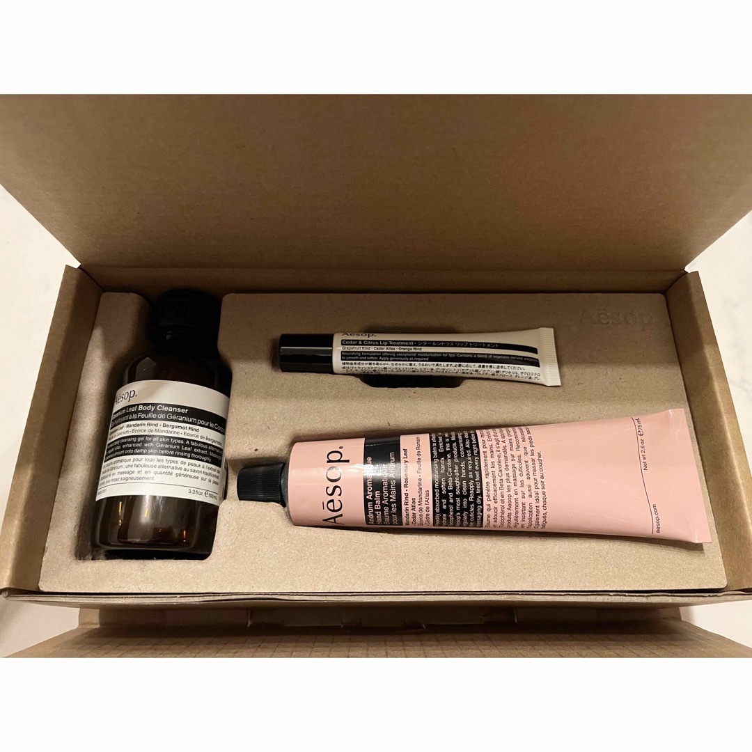 Aesop - Aesop ギフトセット(ファビュラス フォームズ)の通販 by め Aesop - Aesop ギフトセット(ファビュラス フォームズ)の通販 by め
