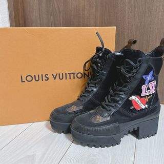 ルイヴィトン(LOUIS VUITTON)の【ルイヴィトン】編み上げ　ロゴパッチ　モノグラム　厚底ブーツ【サイズ36】(ブーツ)