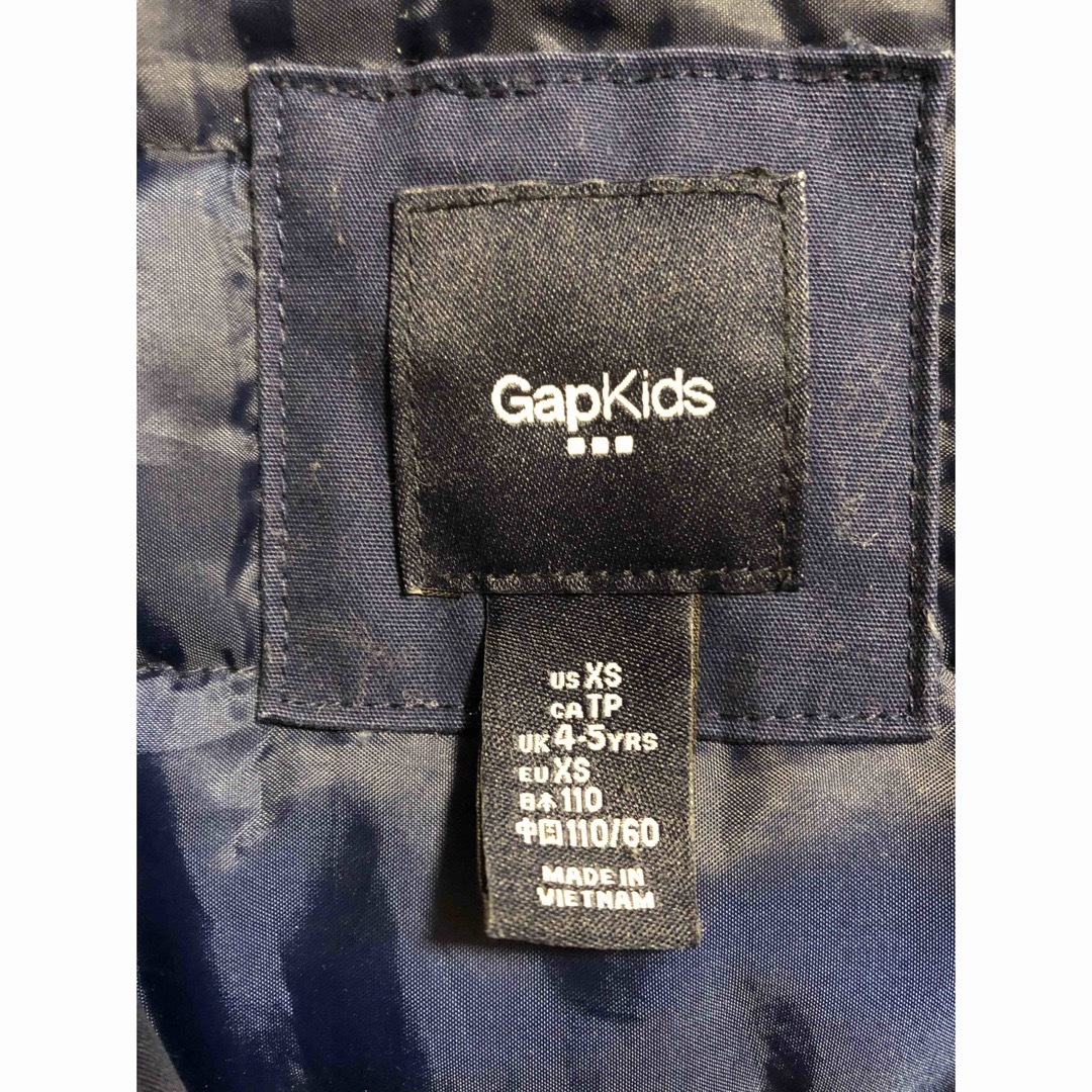 GAP Kids(ギャップキッズ)のGAP kids  ジャンパー　110  ネイビー キッズ/ベビー/マタニティのキッズ服男の子用(90cm~)(ジャケット/上着)の商品写真