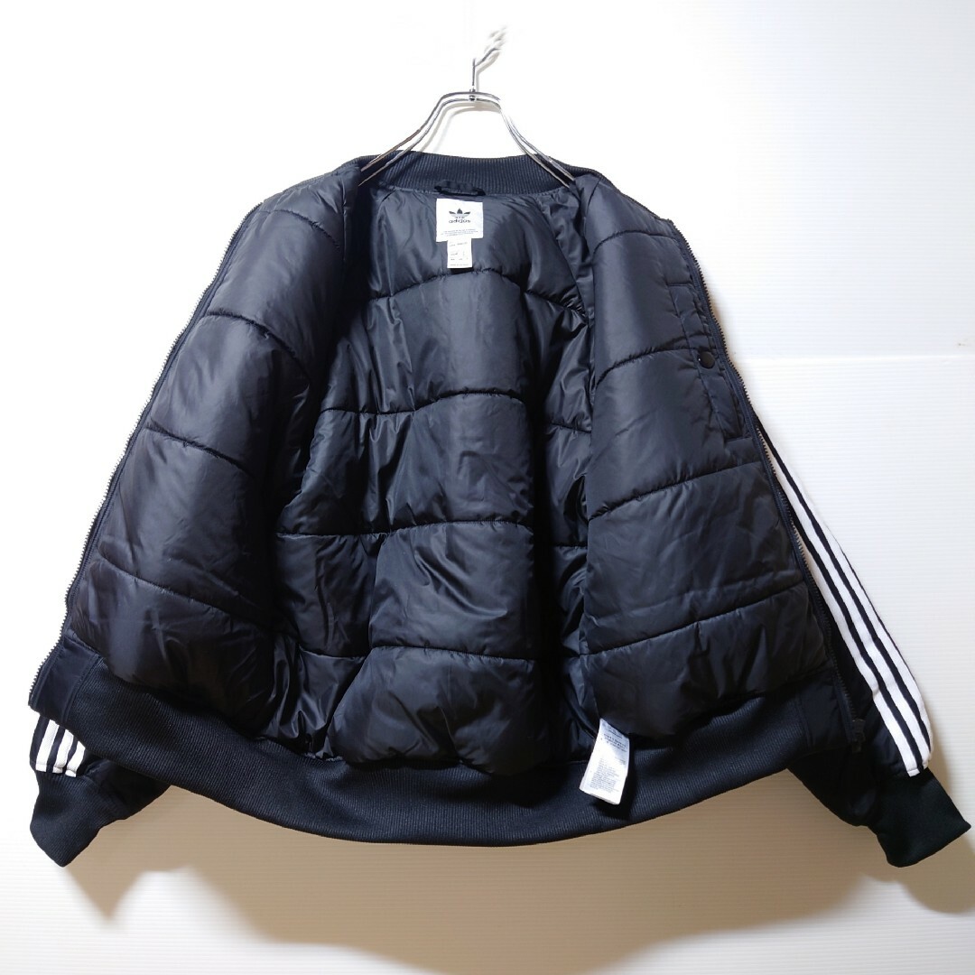 adidas(アディダス)の【ユニセックス】adidas★SST ボンバージャケット★中綿ジャケット★黒★M メンズのジャケット/アウター(ダウンジャケット)の商品写真