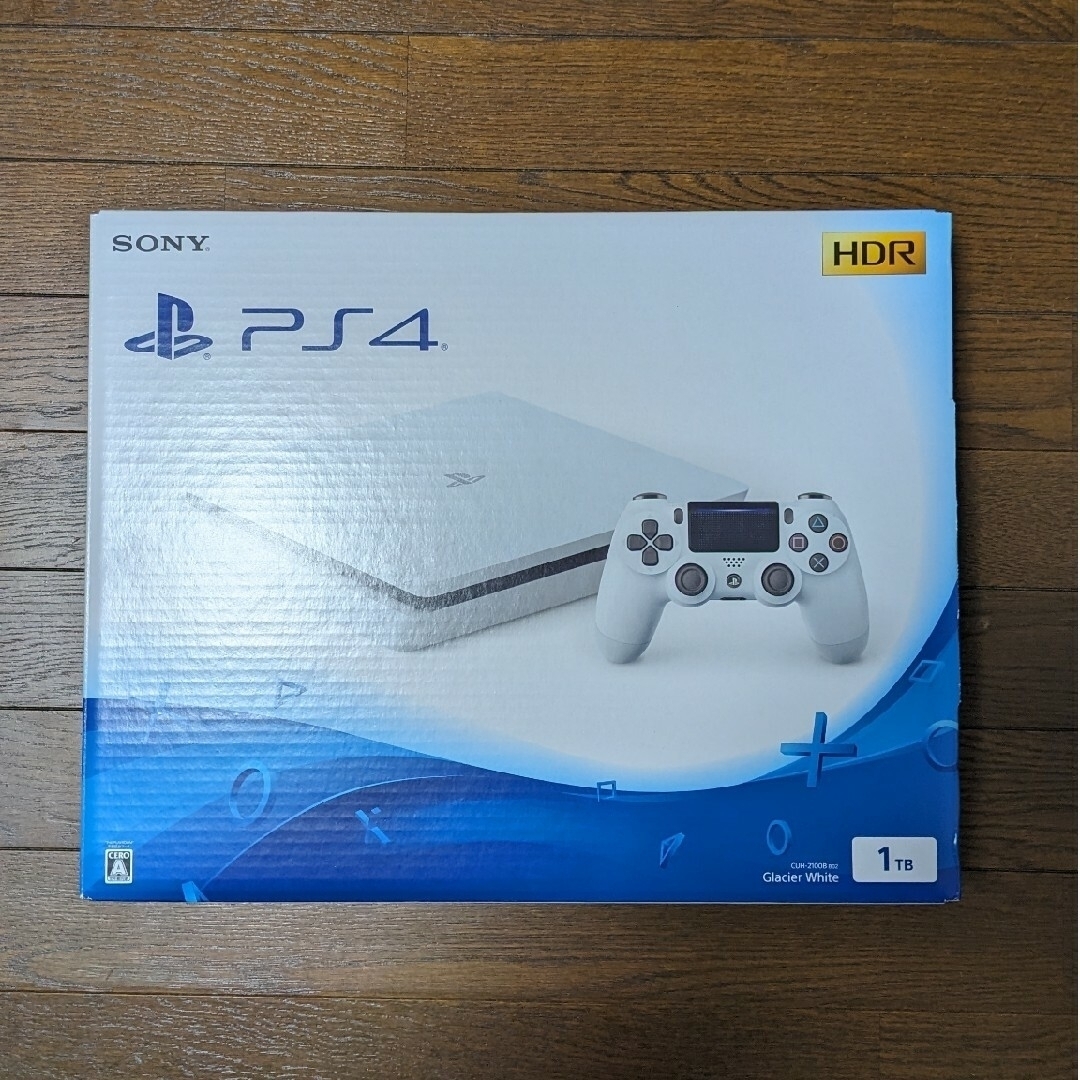 PlayStation4(プレイステーション4)の超美品PlayStation4 グレイシャーホワイト 1TB CUH-2100B エンタメ/ホビーのゲームソフト/ゲーム機本体(家庭用ゲーム機本体)の商品写真