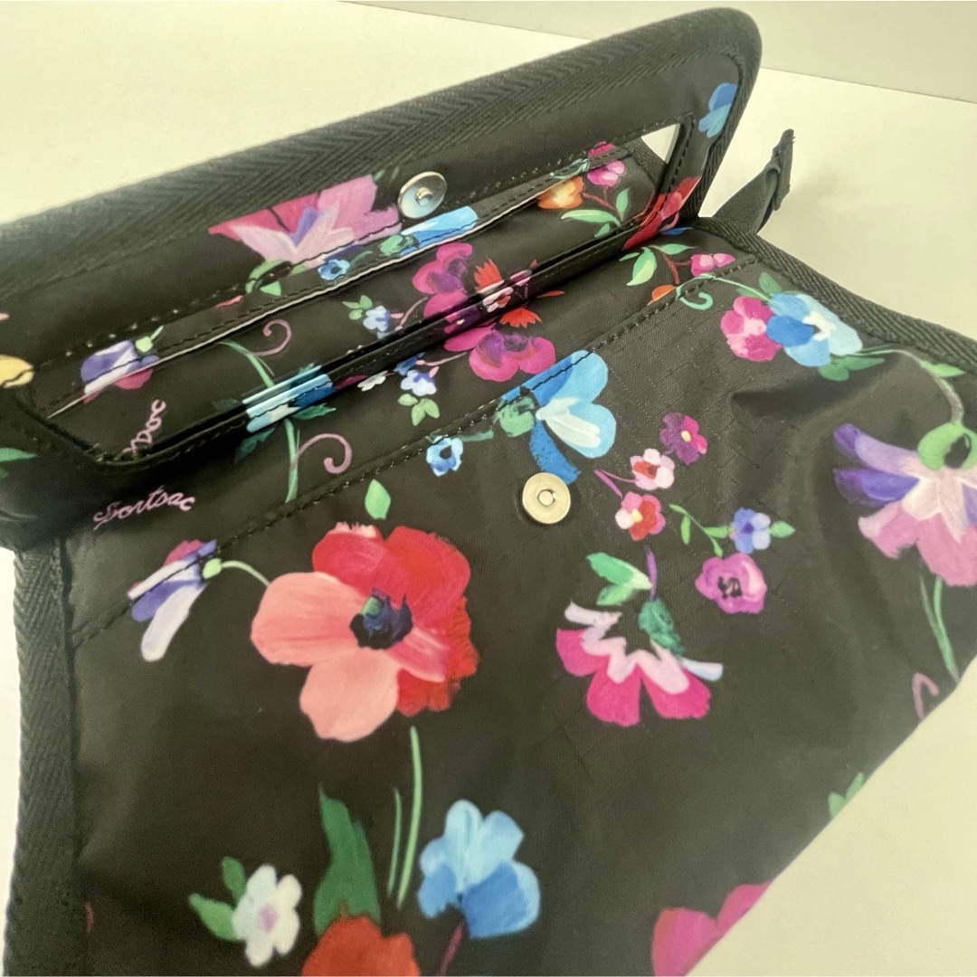 LeSportsac(レスポートサック)のレスポートサック　花柄　メイク　化粧ポーチ レディースのファッション小物(ポーチ)の商品写真