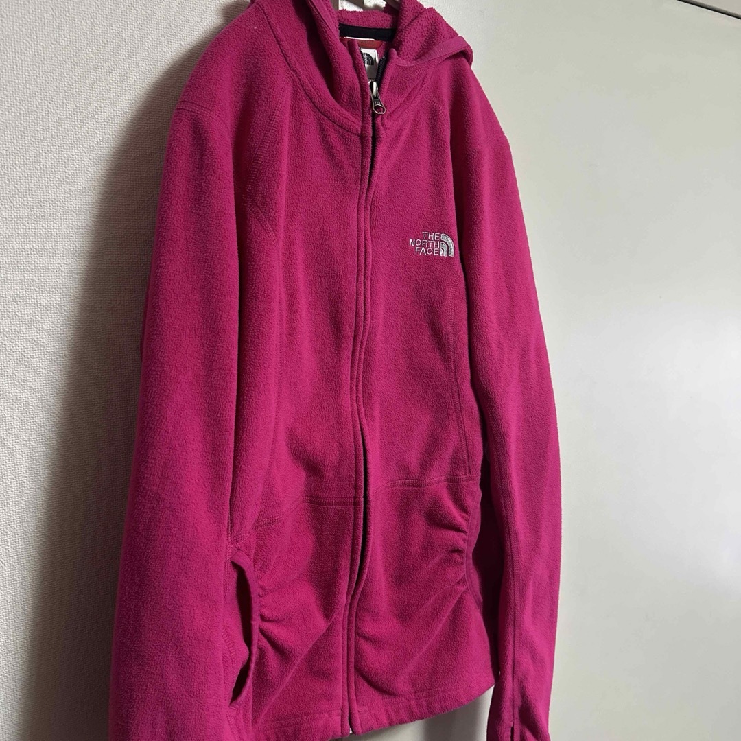 THE NORTH FACE(ザノースフェイス)のノースフェイス　フリース　150サイズ キッズ/ベビー/マタニティのキッズ服女の子用(90cm~)(ジャケット/上着)の商品写真