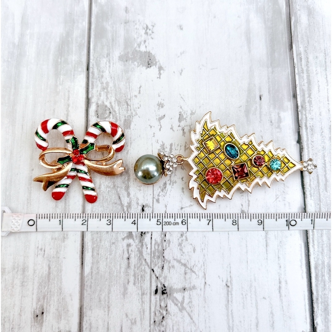 ハンドメイド　レジン　ブローチ　コサージュ　クリスマスツリー　キャンディー　星 レディースのアクセサリー(ブローチ/コサージュ)の商品写真