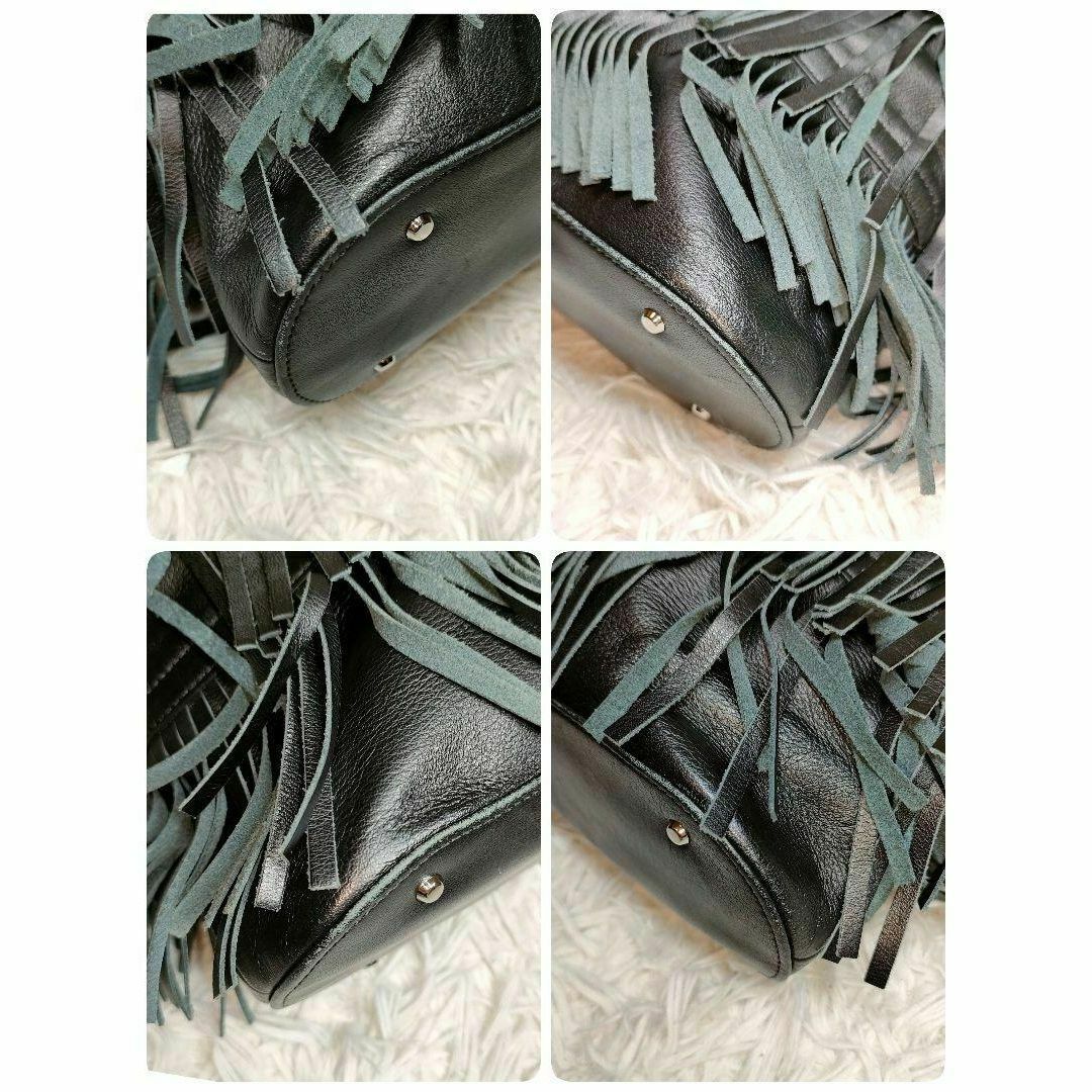 agnes b.(アニエスベー)のアニエスベーボヤージュ ショルダーバッグ ブラック フリンジ レザー 革 黒 メンズのバッグ(トートバッグ)の商品写真