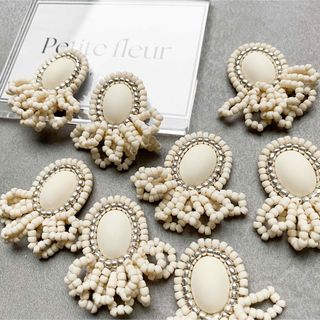 大ぶり𓂃◌𓈒𓐍 ビーズ刺繍ピアス、イヤリング、樹脂ピアス(ピアス)