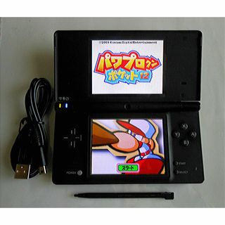 ニンテンドーDS(ニンテンドーDS)のNintendo DSi ブラック USB充電ケーブル付 動作確認済(携帯用ゲーム機本体)