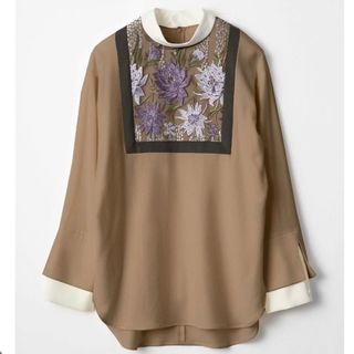 ミューラル(MURRAL)のMURRAL framed flower top  トップス(シャツ/ブラウス(長袖/七分))