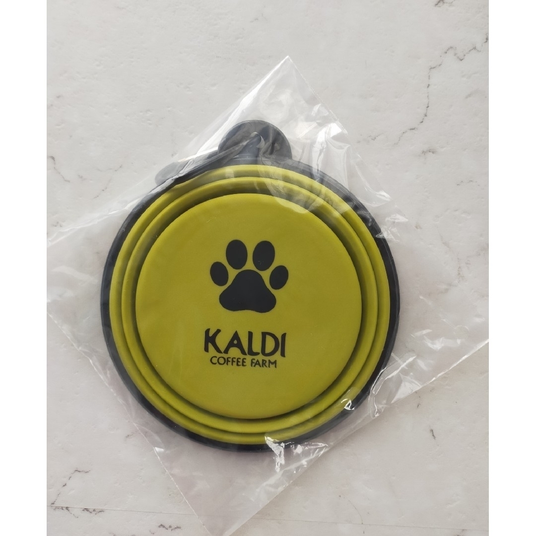 KALDI(カルディ)の大人気限定品！カルディ　いぬの日　おさんぽバッグ2022　お菓子なし　新品未使用 レディースのバッグ(ショルダーバッグ)の商品写真