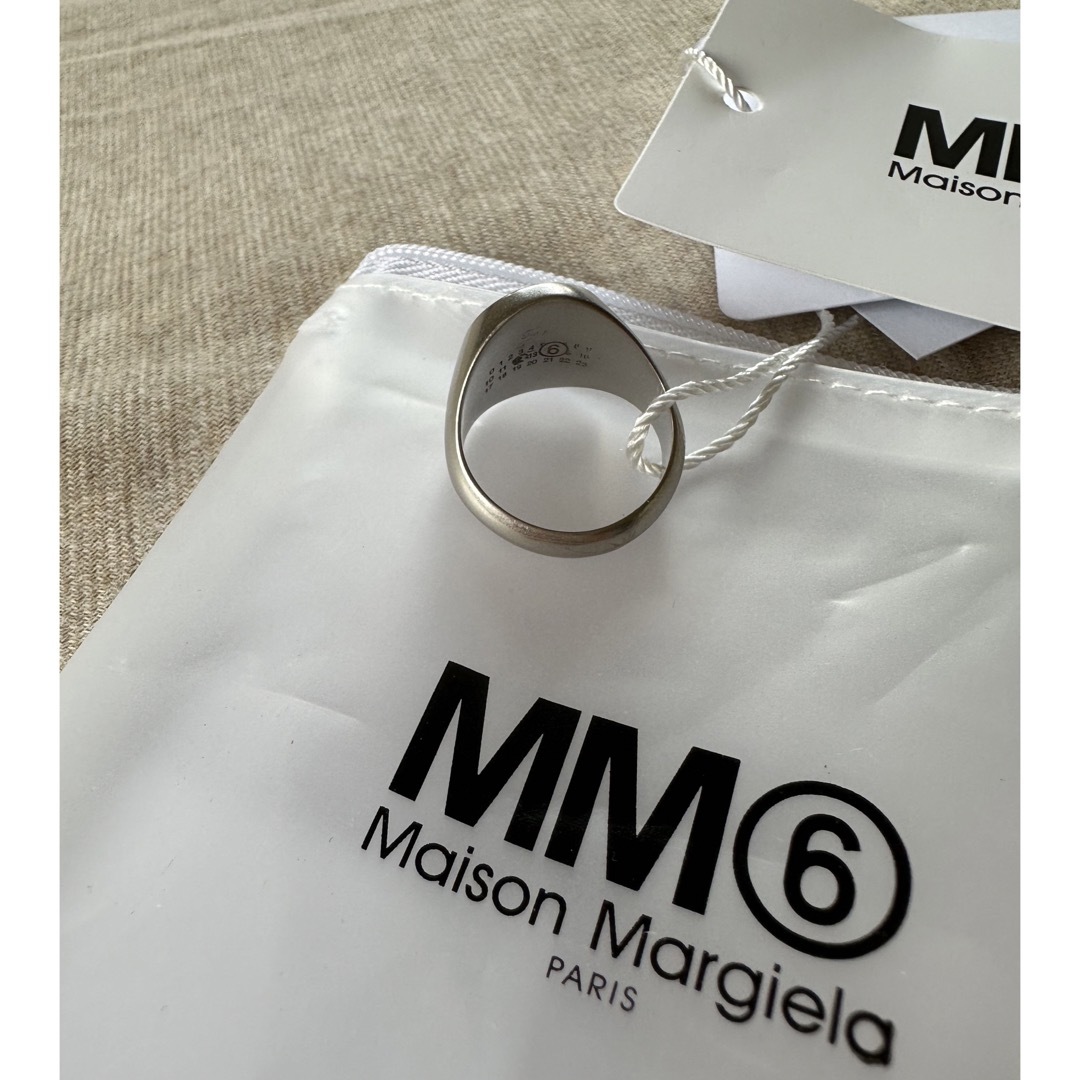 Maison Martin Margiela(マルタンマルジェラ)の3新品 メゾン マルジェラ MM6 レディース シュバリエ シグネット リング レディースのアクセサリー(リング(指輪))の商品写真