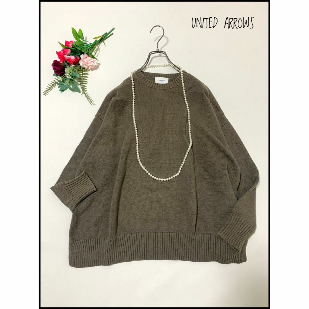 UNITED ARROWS(ユナイテッドアローズ)の【美品】ユナイテッドアローズ UWSC サイドスリット クルーネック ニット レディースのトップス(ニット/セーター)の商品写真