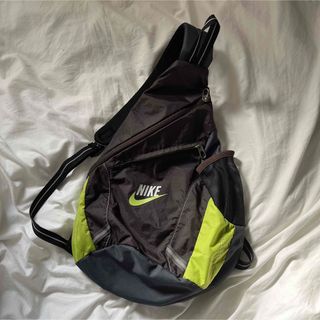 ナイキ(NIKE)のナイキ　ワンショルダー　y2k バッグ(ショルダーバッグ)