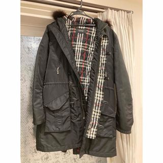 バーバリーブラックレーベル(BURBERRY BLACK LABEL)のバーバリー　上着(ダウンジャケット)