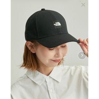 ザノースフェイス(THE NORTH FACE)の即購入可◎ノースフェイス　スクエアロゴキャップ　ネイビー(キャップ)