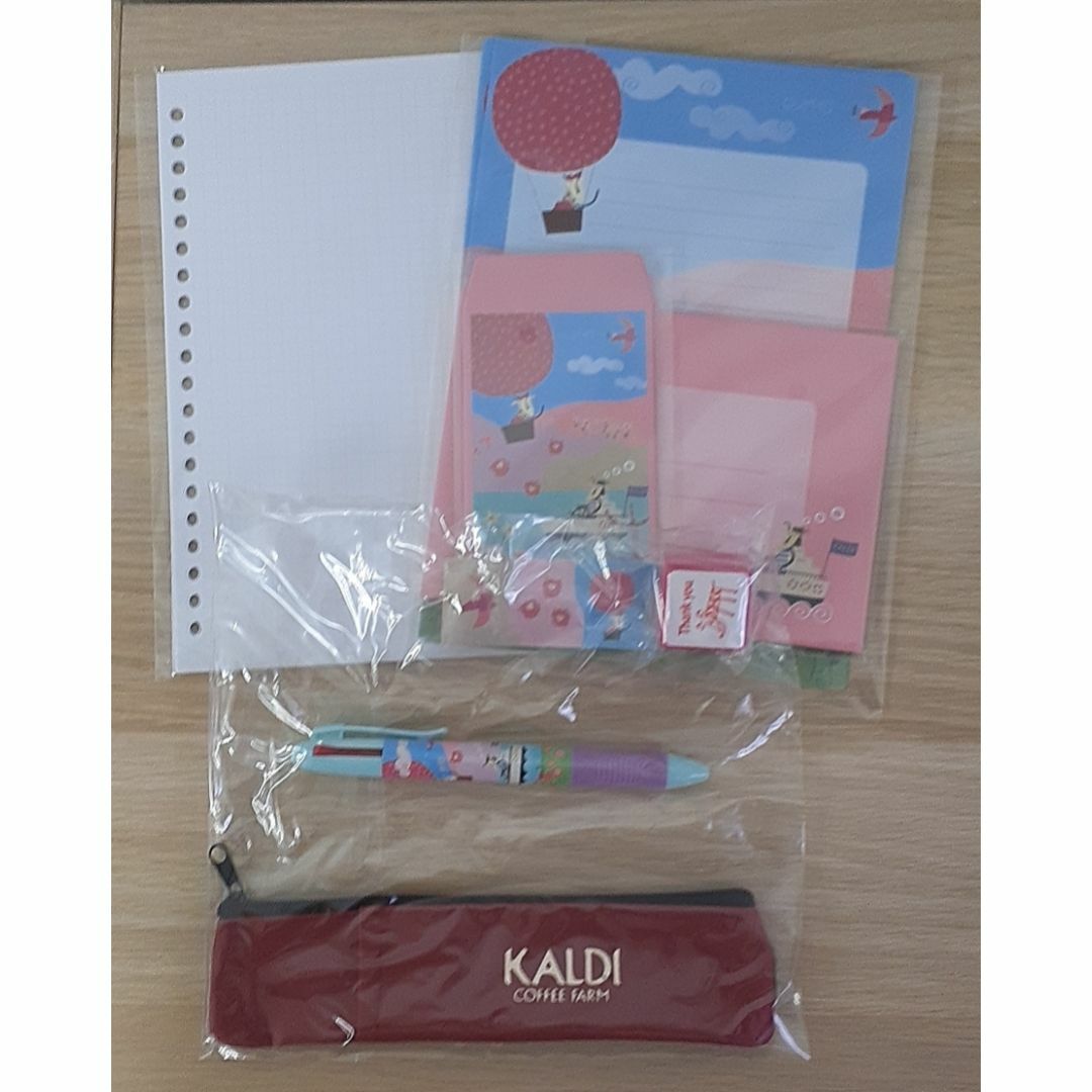 【訳アリ】KALDI（カルディ）ステーショナリー3点セット[サイズ（約）] ルー エンタメ/ホビーの本(その他)の商品写真