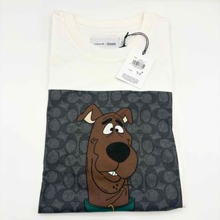 コーチ(COACH)の【COACH☆新品】SCOOBY-DOO！シグネチャー！Tシャツ！ホワイト！(Tシャツ/カットソー(半袖/袖なし))