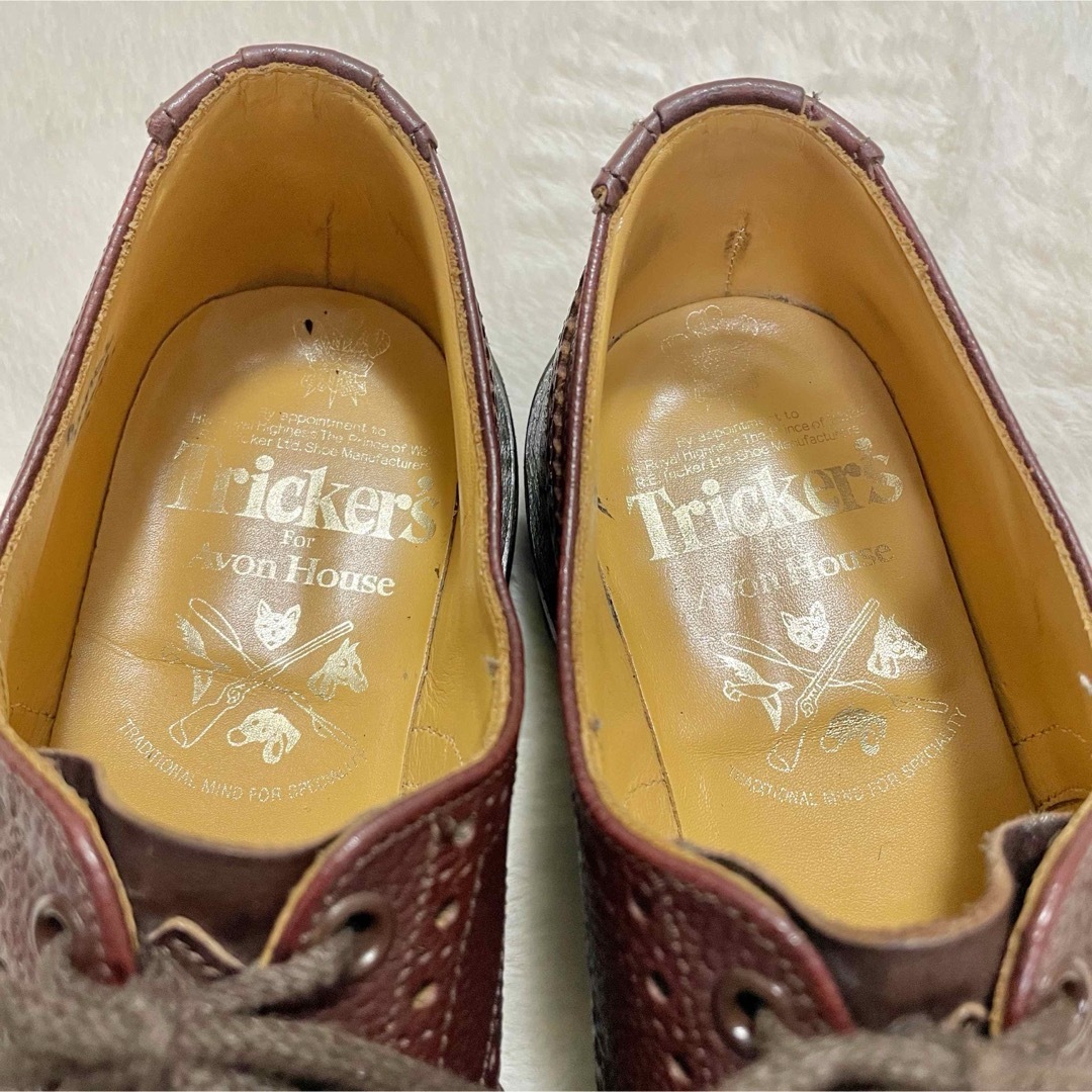 Trickers(トリッカーズ)の箱付希少トリッカーズ Avon House別注 M5633 外羽根フルグローブ メンズの靴/シューズ(ドレス/ビジネス)の商品写真