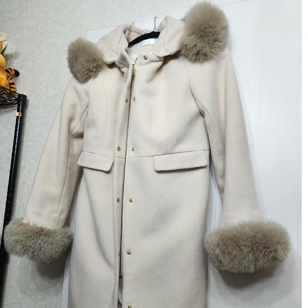 MIIA(ミーア)のMIIA ファーコート レディースのジャケット/アウター(毛皮/ファーコート)の商品写真