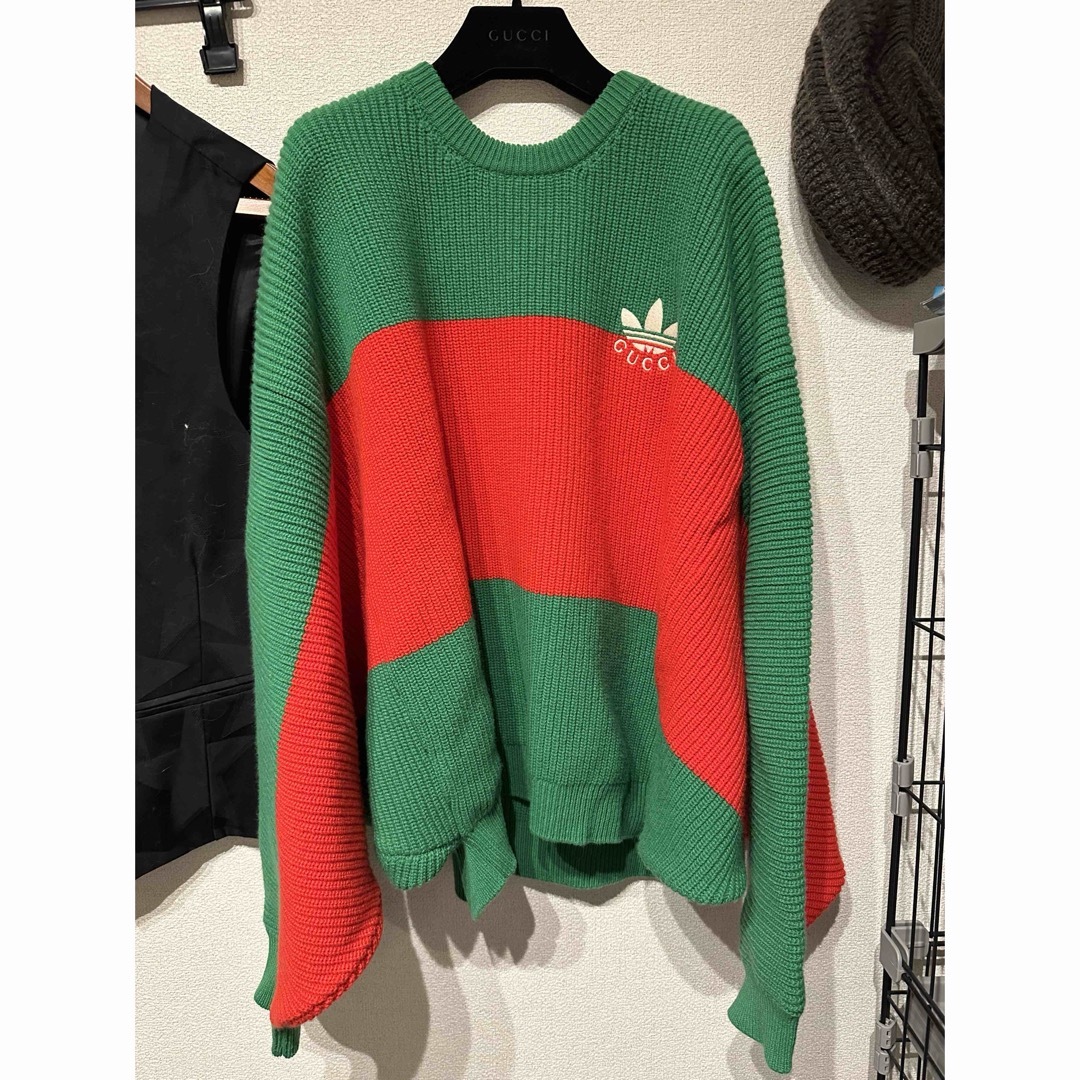 Gucci(グッチ)の2023 gucci/adidasコラボコレクション　gucci ニット メンズのトップス(ニット/セーター)の商品写真