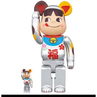 ベアブリック(BE@RBRICK)のBE@RBRICK 招き猫 ペコちゃん 福 銀メッキ 100% & 400%(その他)