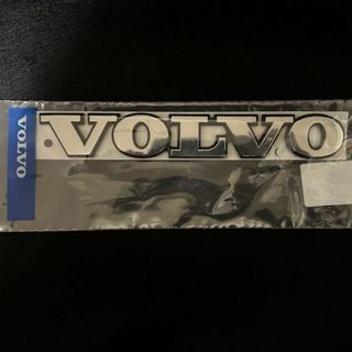 ボルボ(Volvo)のVOLVO ボルボ純正 「VOLVO」エンブレム　未開封新品(車種別パーツ)