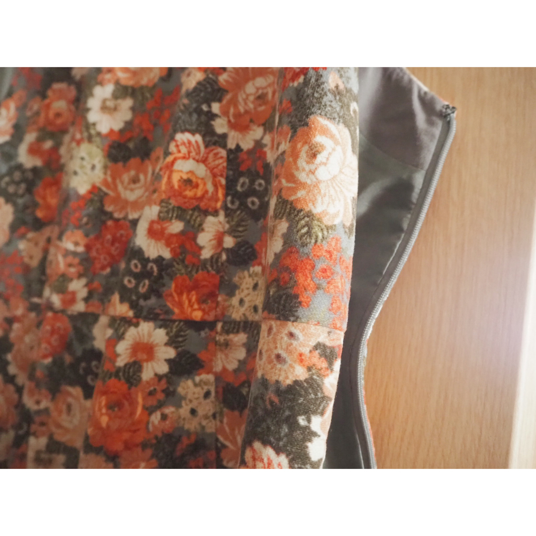 LAURA ASHLEY(ローラアシュレイ)の美品 希少 花柄ワンピース ローラアシュレイ ジャンパースカート レディースのワンピース(ひざ丈ワンピース)の商品写真