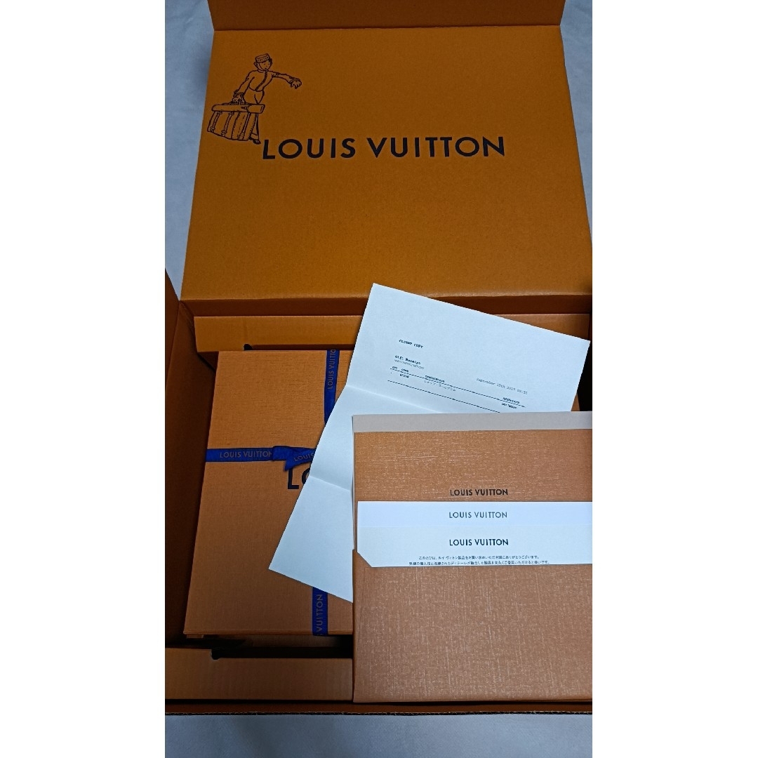 LOUIS VUITTON(ルイヴィトン)のLOUISVUITTON ルイヴィトン キャップ  帽子 ニットキャップ レディースの帽子(ニット帽/ビーニー)の商品写真