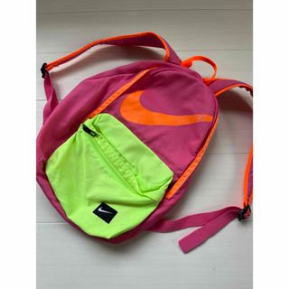 NIKE(リュック/バックパック ・ イエロー/黄色系)のフリマ NIKE(リュック/バックパック ・ イエロー/黄色系)のフリマ