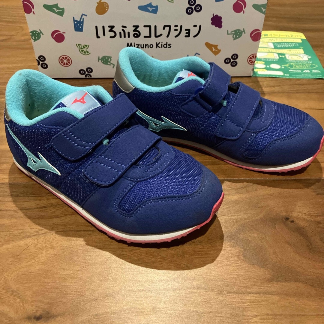 MIZUNO(ミズノ)のMIZUNO kids スニーカー 20.5 いろふるコレクション ミズノ キッズ/ベビー/マタニティのキッズ靴/シューズ(15cm~)(スニーカー)の商品写真