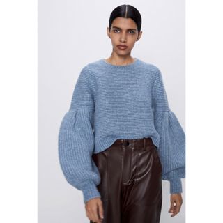 ザラ(ZARA)の新品☆ZARA ザラ パフスリーブニットセーター トップス S サイズ(ニット/セーター)