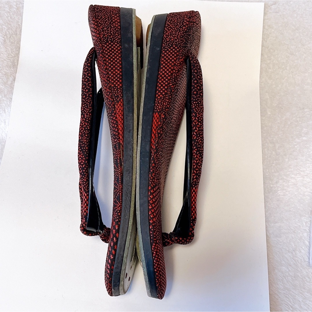 KIMONOMACHI(キモノマチ)の23.0 草履 印傅調 着物 和装 印伝 いんでん ぞうり 足袋 たび レディースの靴/シューズ(下駄/草履)の商品写真
