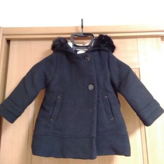 ザラキッズ(ZARA KIDS)の未使用　zara baby 98cm フード付コート　黒　ファー　匿名配送(コート)