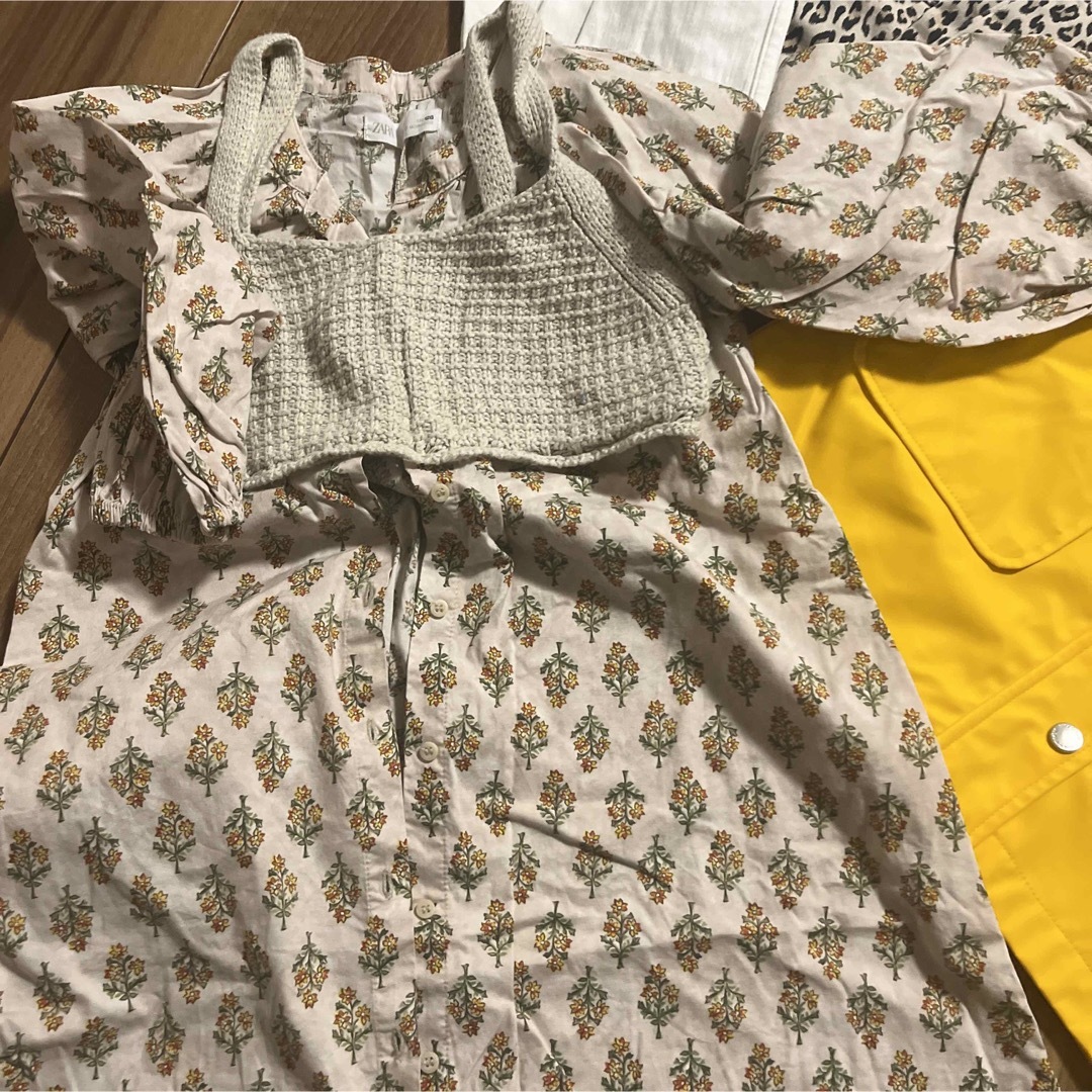 zara gap セット売り ワンピース ズボン パンツ ロンT 130 女の子 キッズ/ベビー/マタニティのキッズ服女の子用(90cm~)(ワンピース)の商品写真